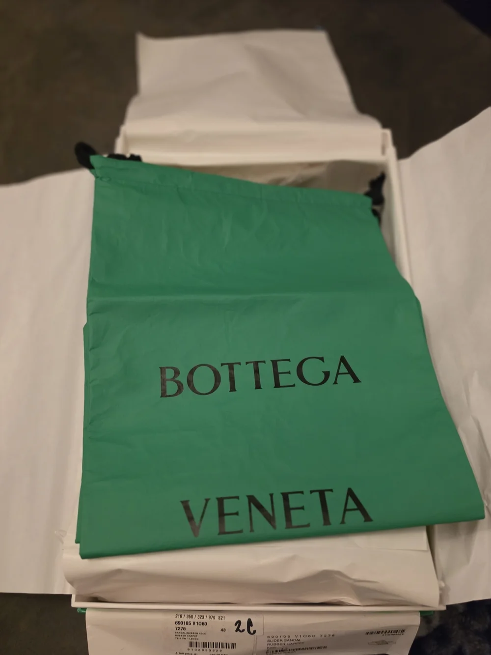 Bottega Veneta Rubber Slide Sandal bright kiwi-green